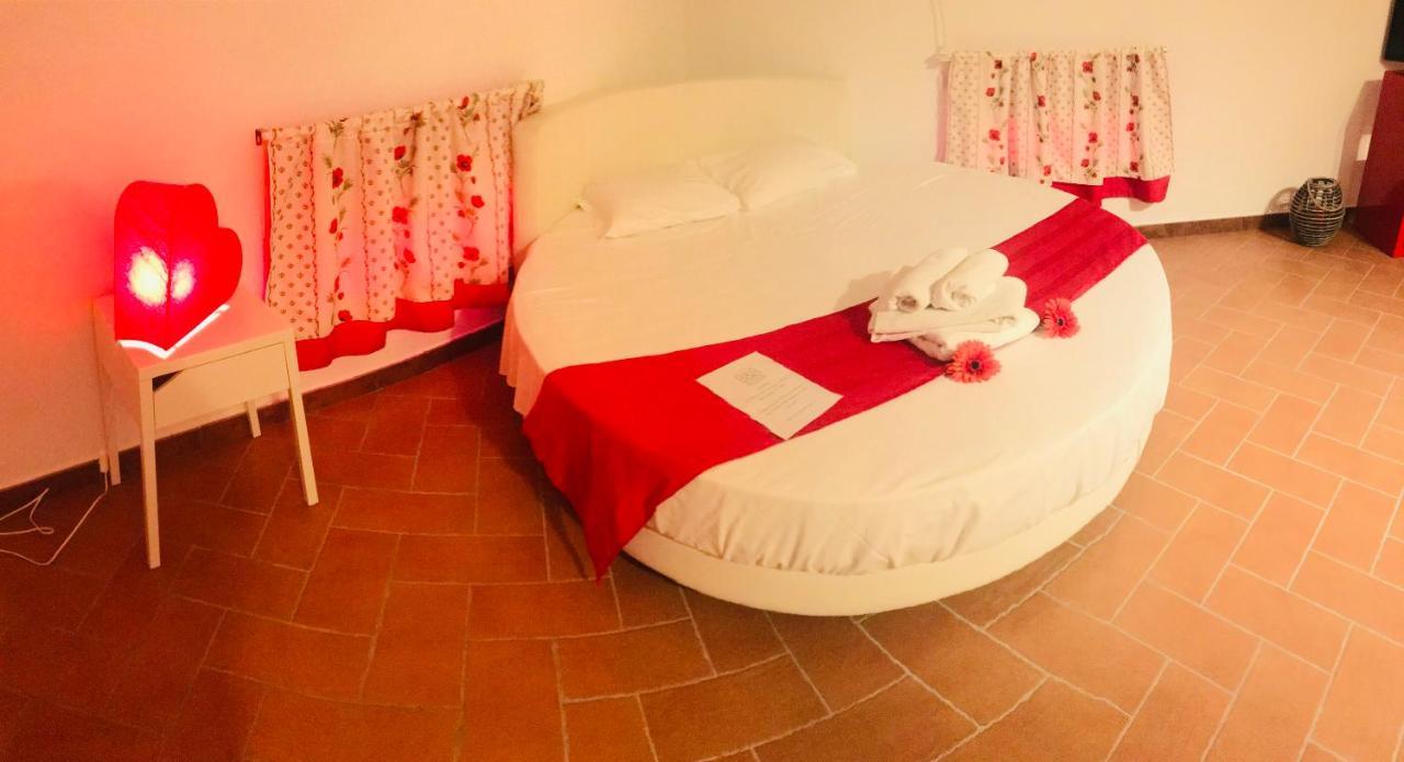 Le Palme Bed and Breakfast Bagnolo in Piano Exterior foto